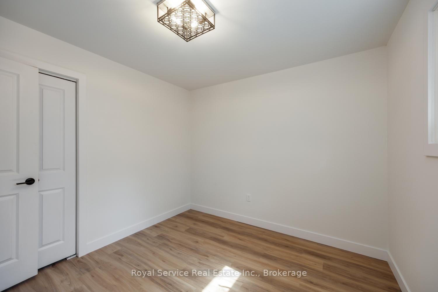 567 Daintry Crescent • Cobourg, ON photo 24