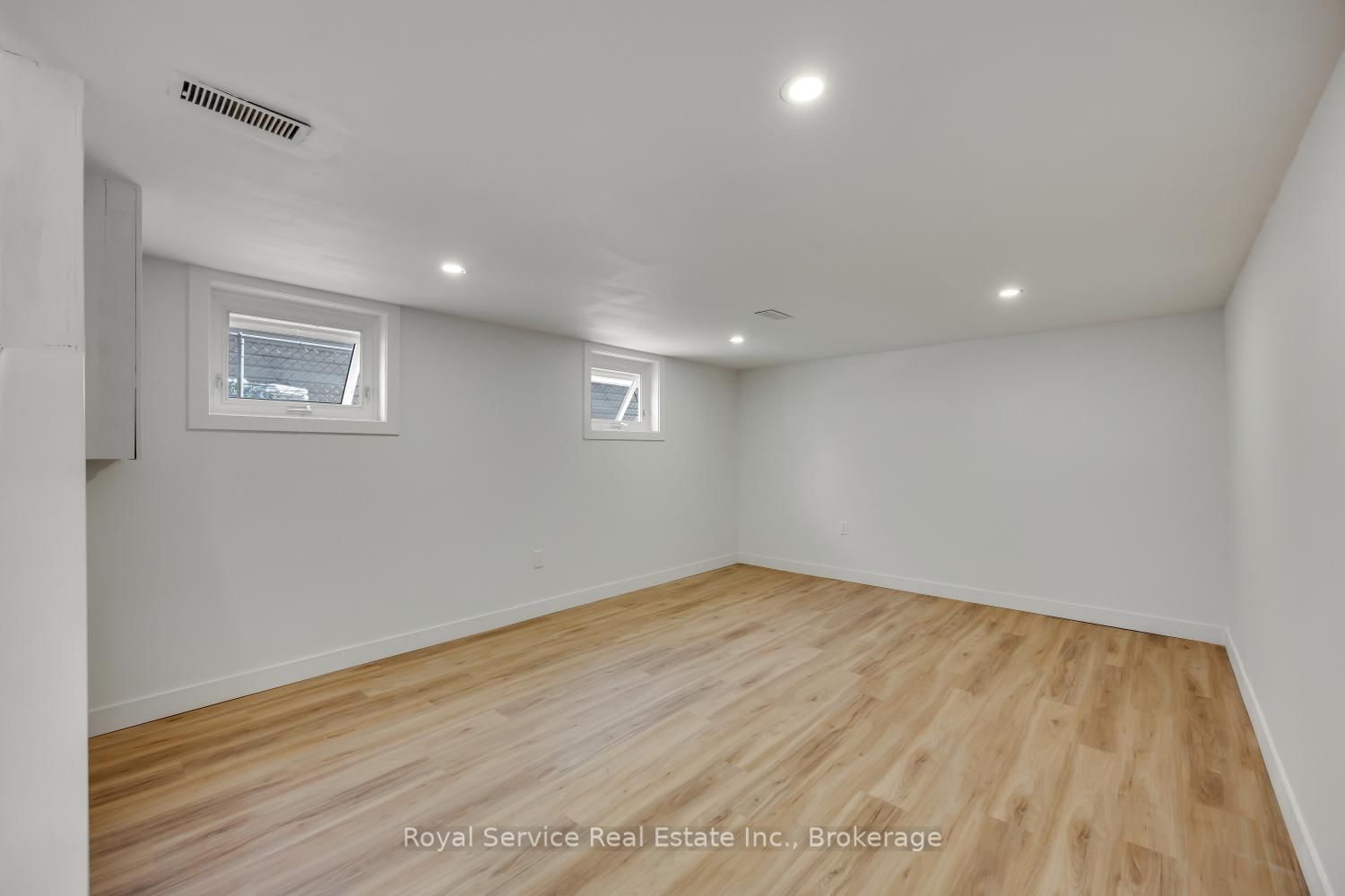 567 Daintry Crescent • Cobourg, ON photo 33