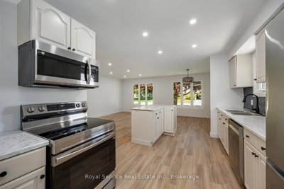 567 Daintry Crescent • Cobourg, ON photo 8