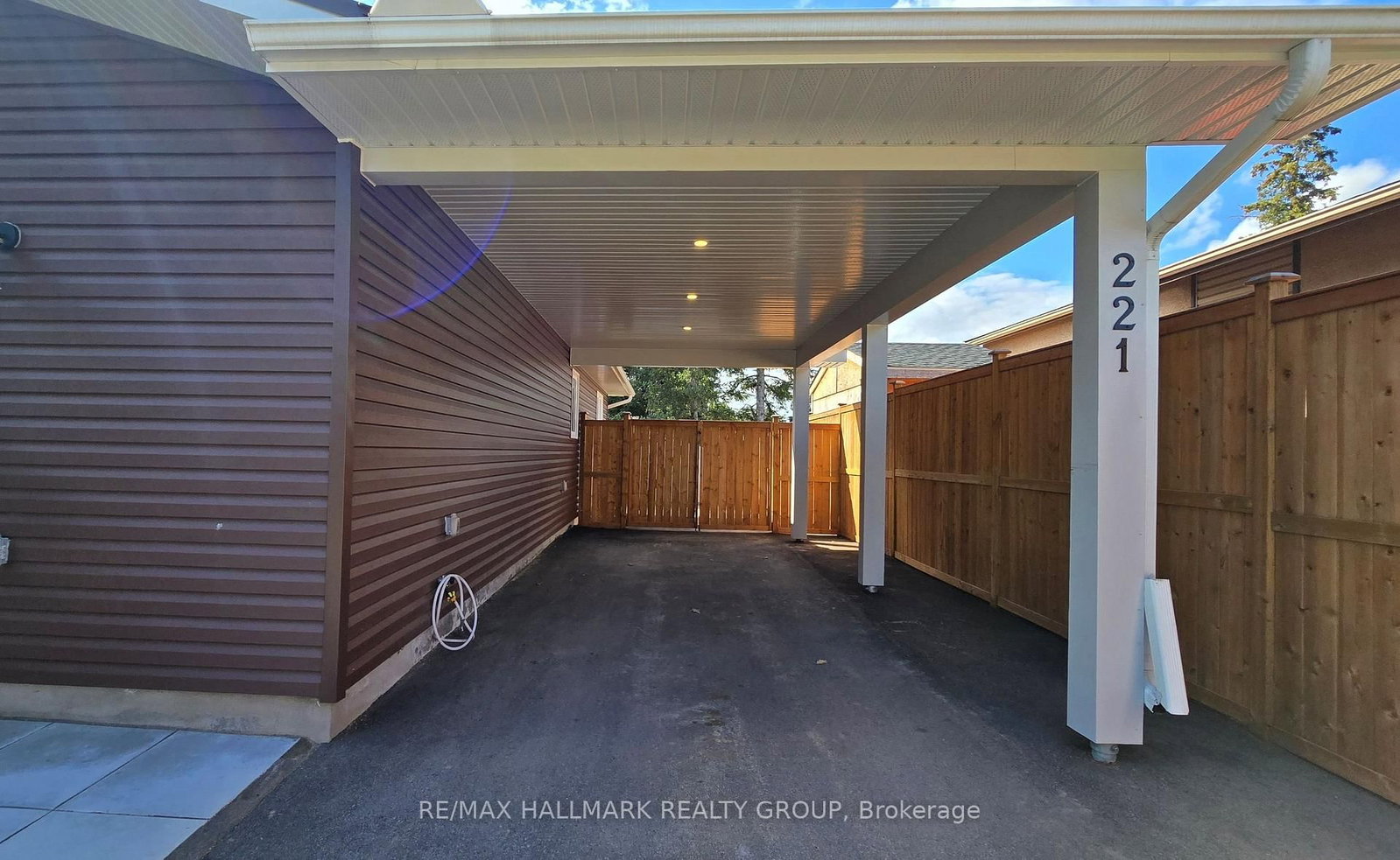 221 Castlefrank Road • Kanata, ON photo 32