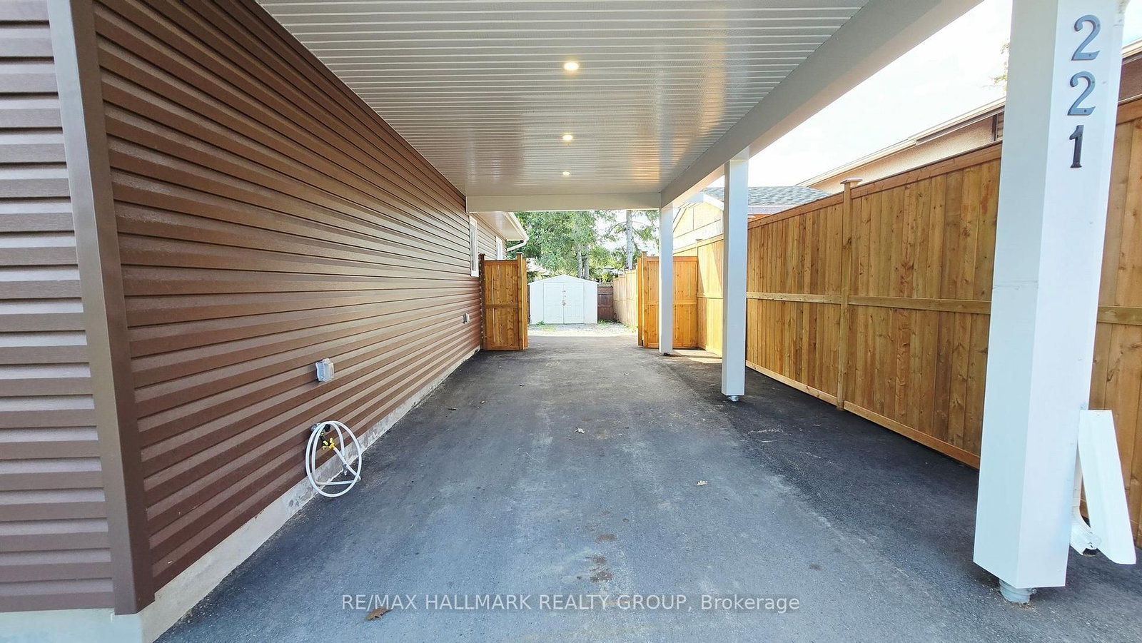 221 Castlefrank Road • Kanata, ON photo 33
