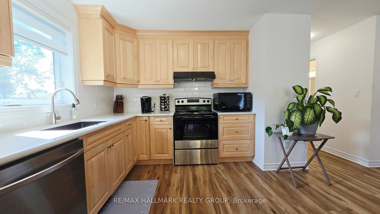 221 Castlefrank Road • Kanata, ON photo 9