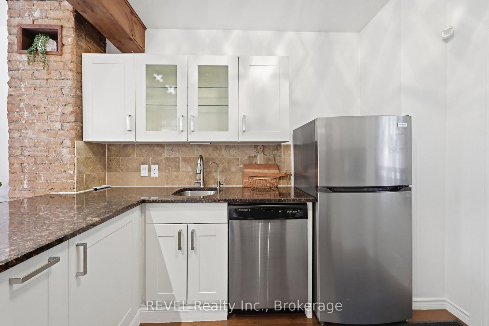 128 Robert Street • Hamilton, ON photo 12