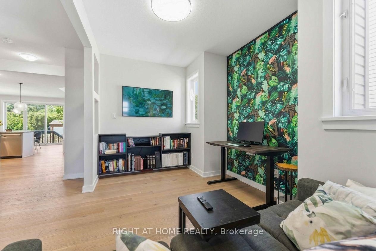 730 Kirkham Crescent • Richmond, ON photo 21