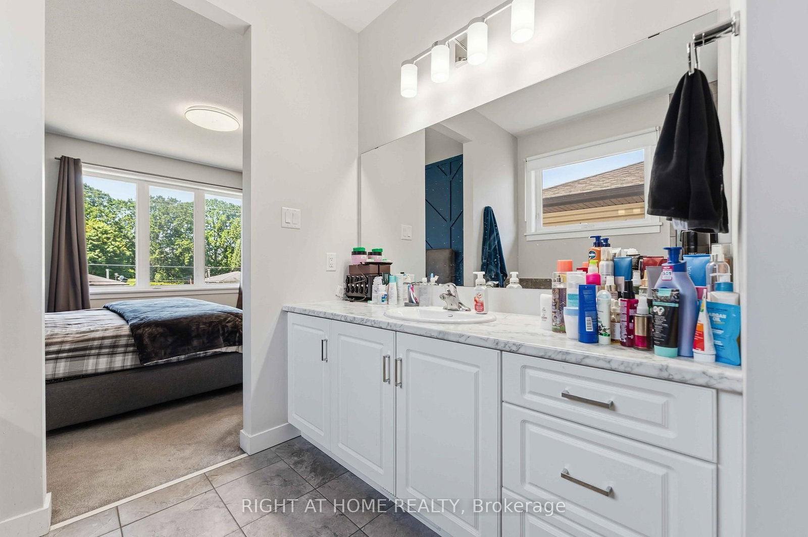 730 Kirkham Crescent • Richmond, ON photo 28