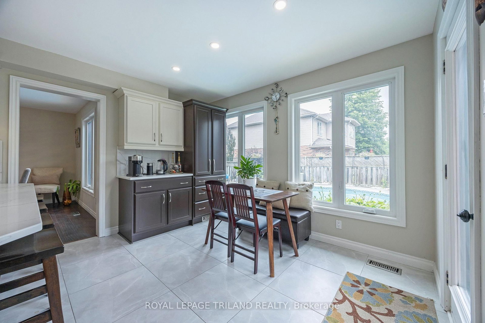 202 Pine Valley Drive • London South, ON photo 15