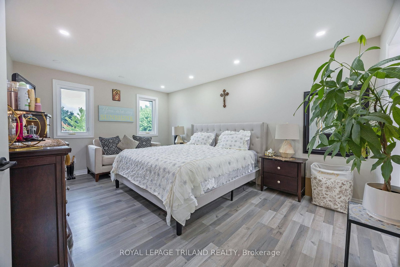 202 Pine Valley Drive • London South, ON photo 18