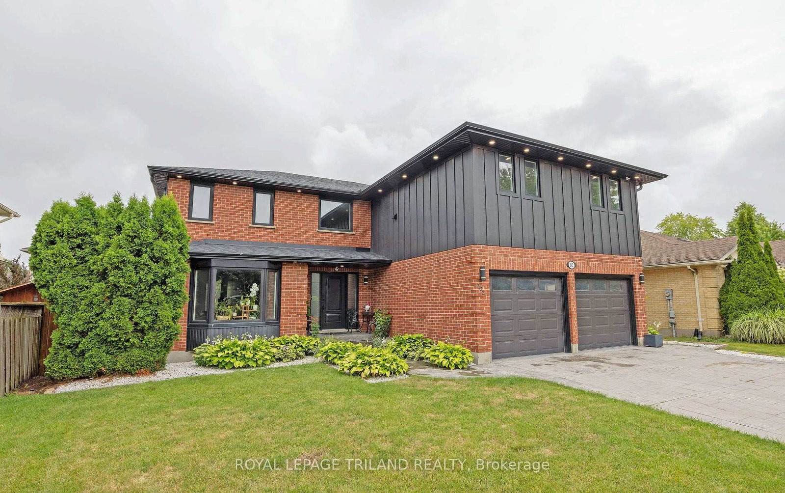 202 Pine Valley Drive • London South, ON photo 2