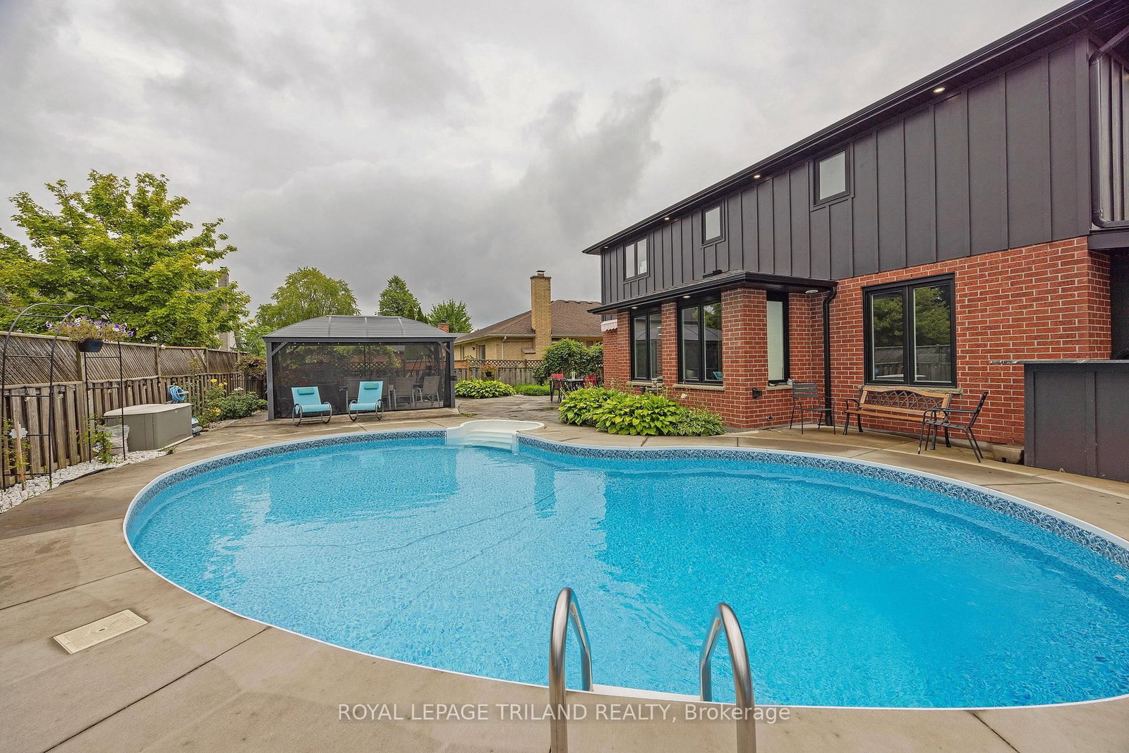 202 Pine Valley Drive • London South, ON photo 39