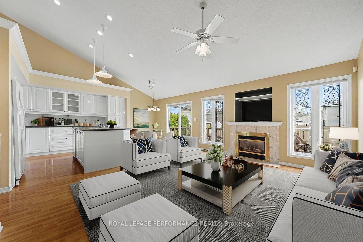 19 Settlers Ridge Way • Ottawa, ON photo 2