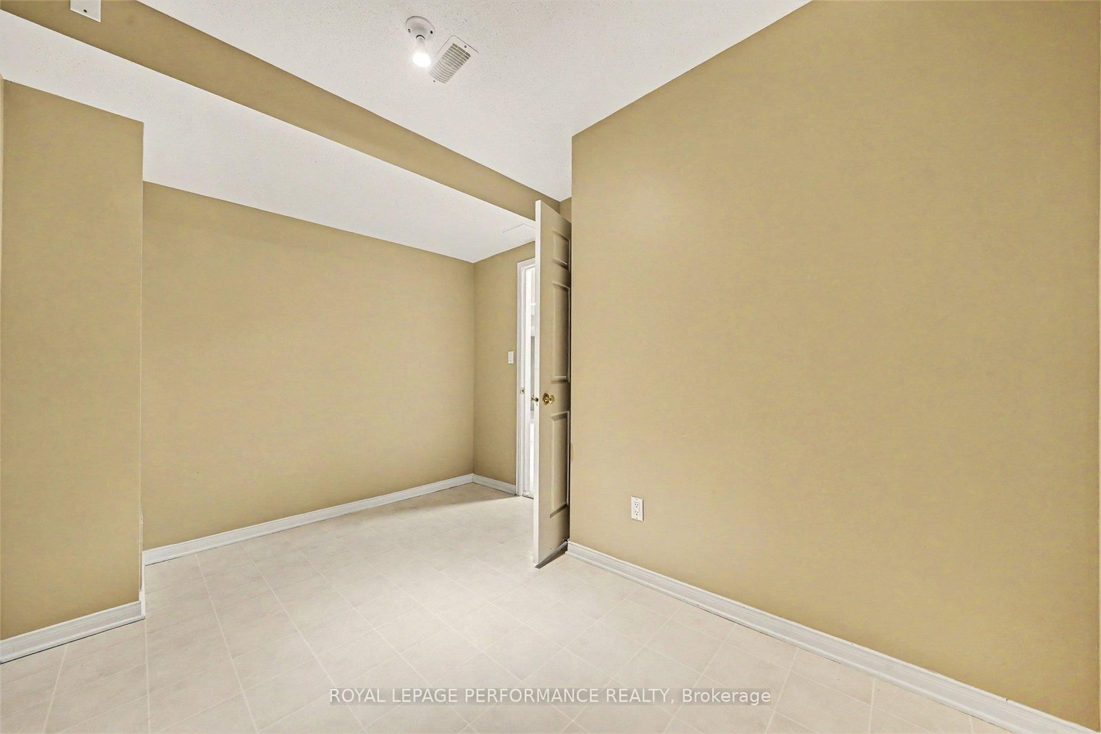 19 Settlers Ridge Way • Ottawa, ON photo 27