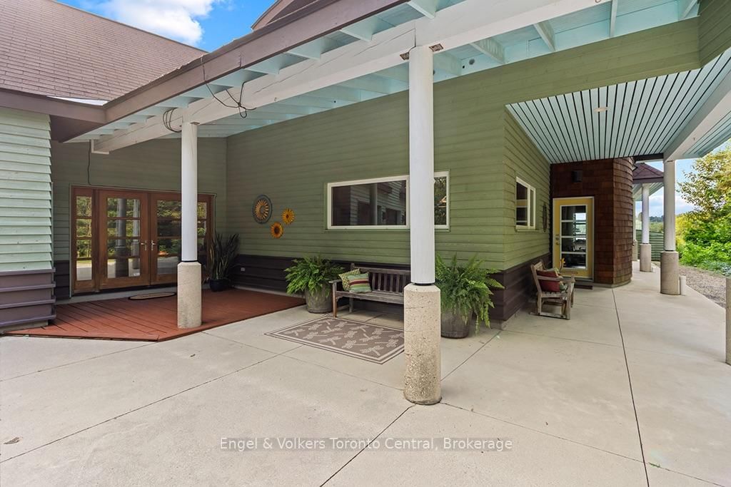 684131 SIDEROAD 30 • Chatsworth, ON photo 9