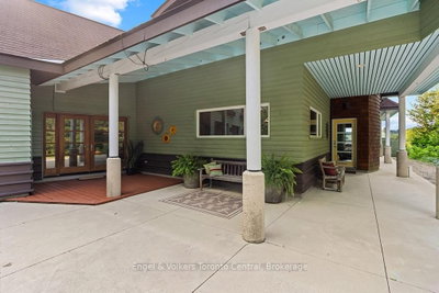 684131 SIDEROAD 30 • Chatsworth, ON photo 9