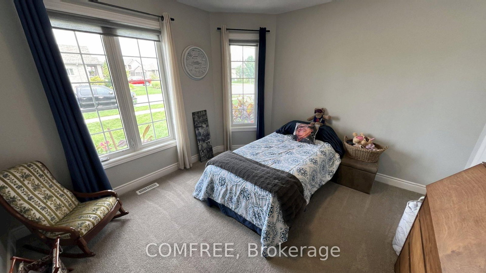 145 Spencer Avenue • Lucan Biddulph, ON photo 10