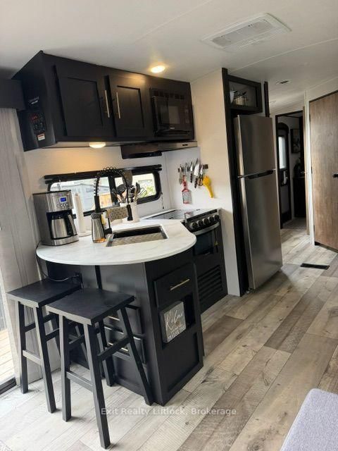 2560 Westview Road • #(188 Mapleview) • Selwyn, ON photo 11