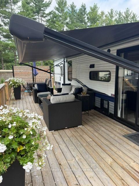 (188 Mapleview) - 2560 Westview Road