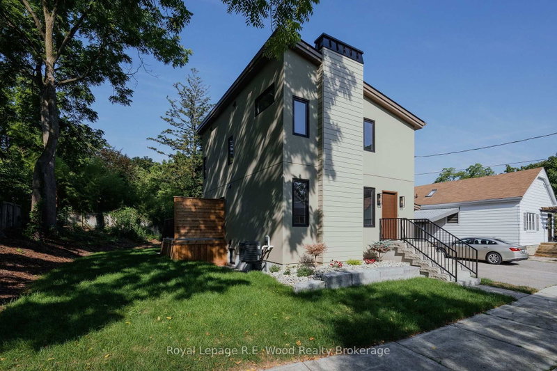 14 Lundy Lane