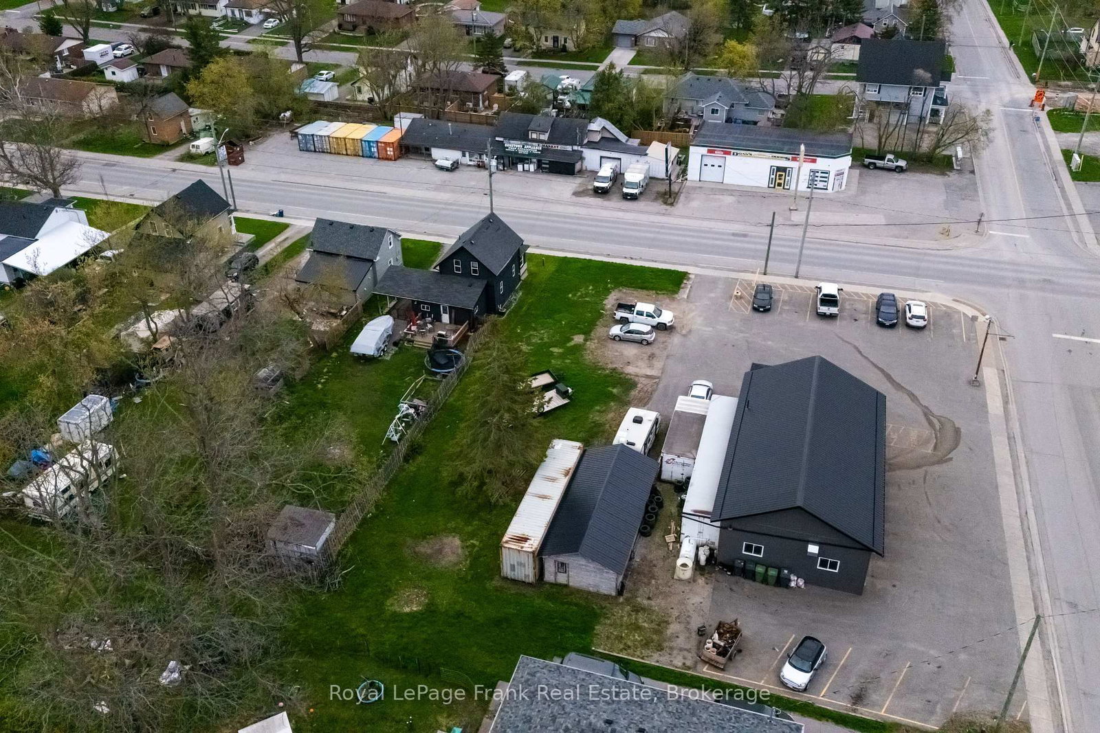 122 Queen Street • Kawartha Lakes, ON photo 6