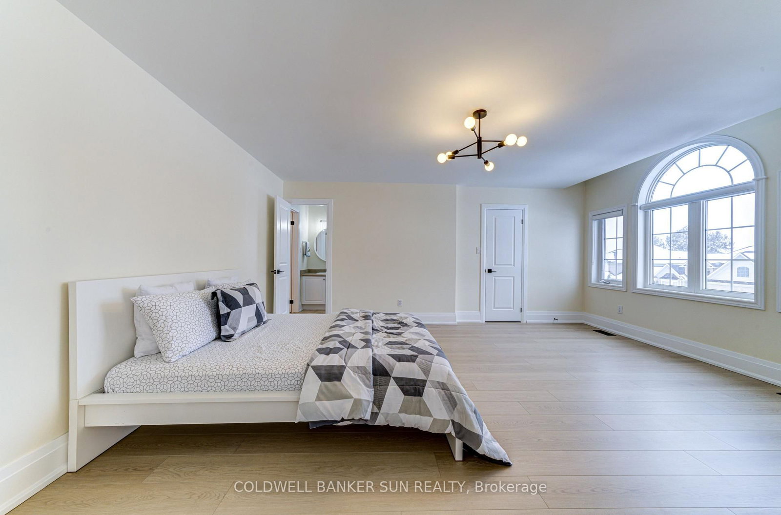 33 Ellis Crescent • Kawartha Lakes, ON photo 30