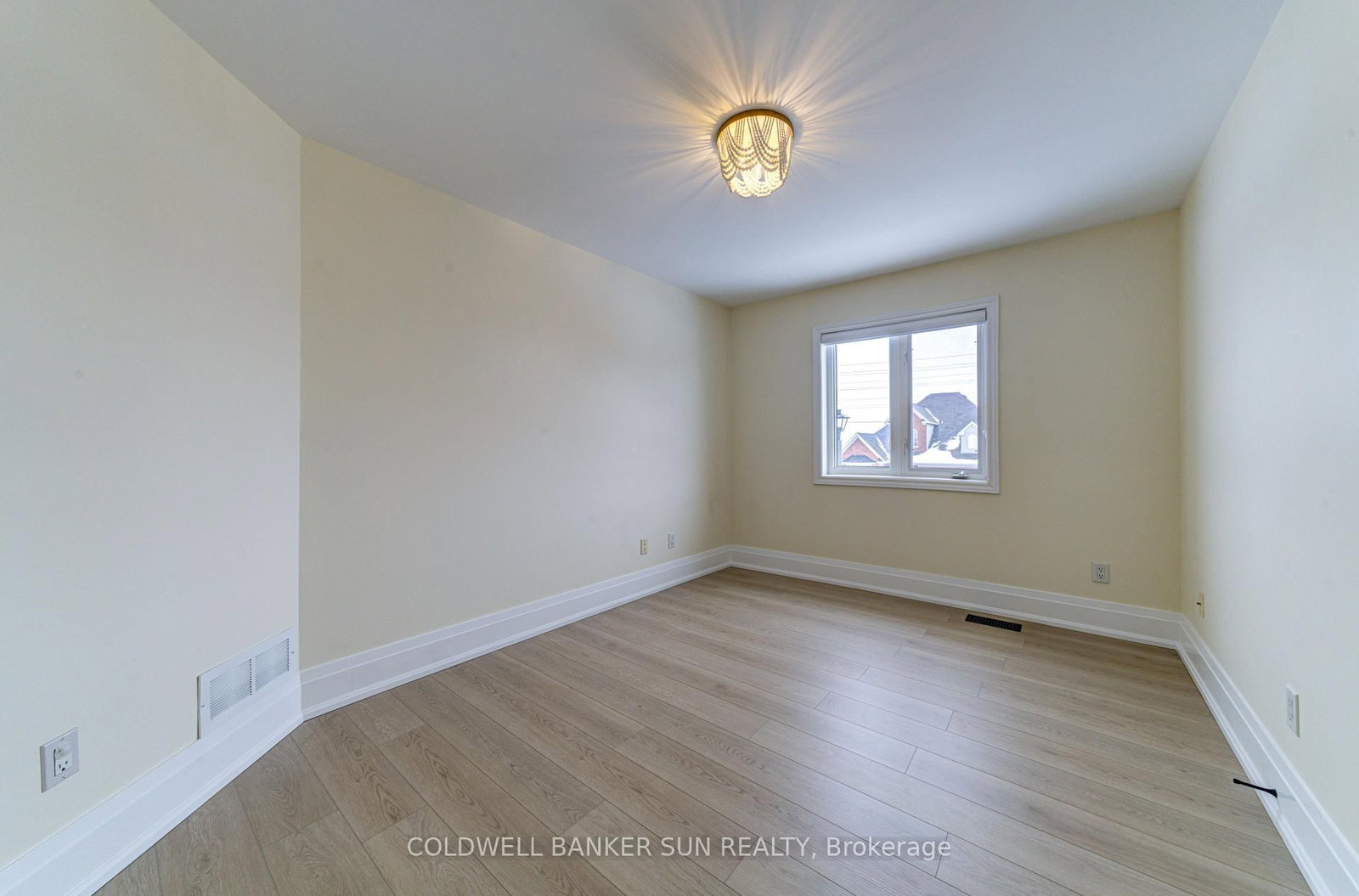 33 Ellis Crescent • Kawartha Lakes, ON photo 38