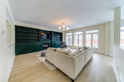 33 Ellis Crescent • Kawartha Lakes, ON photo 8
