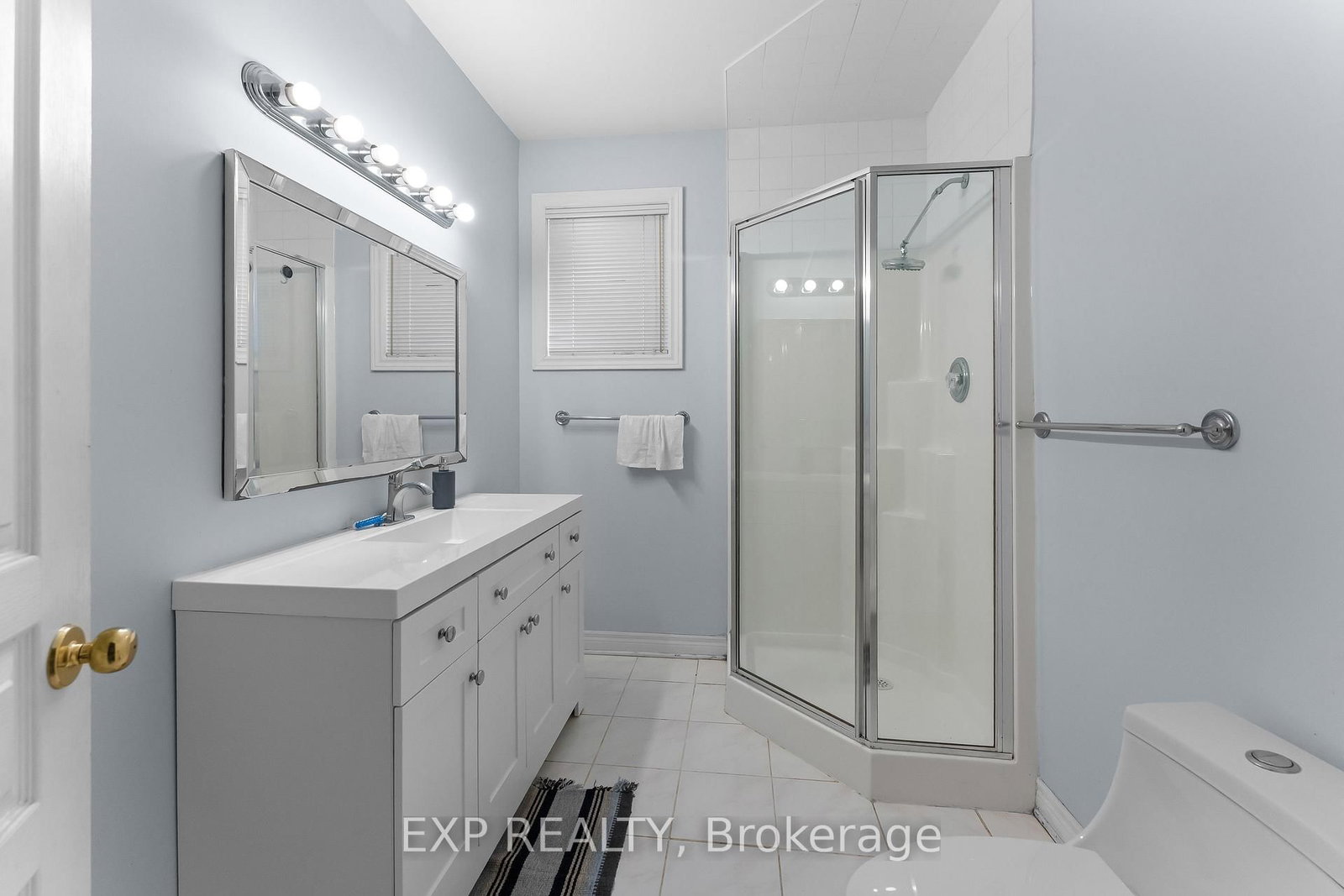 120 REDWOOD Court • Welland, ON photo 24