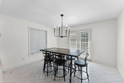 120 REDWOOD Court • Welland, ON photo 9
