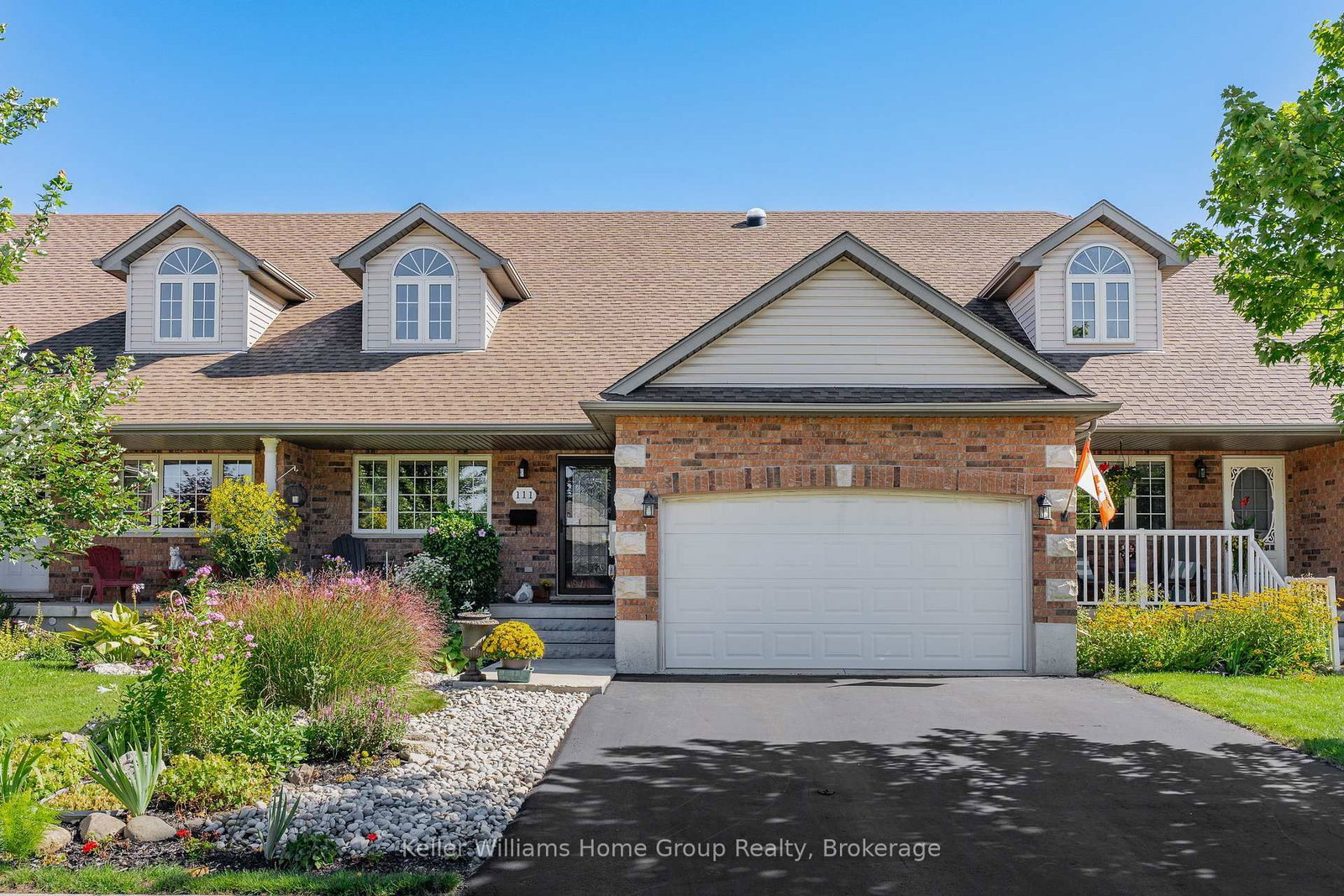 111 Halls Drive • Centre Wellington, ON photo 2