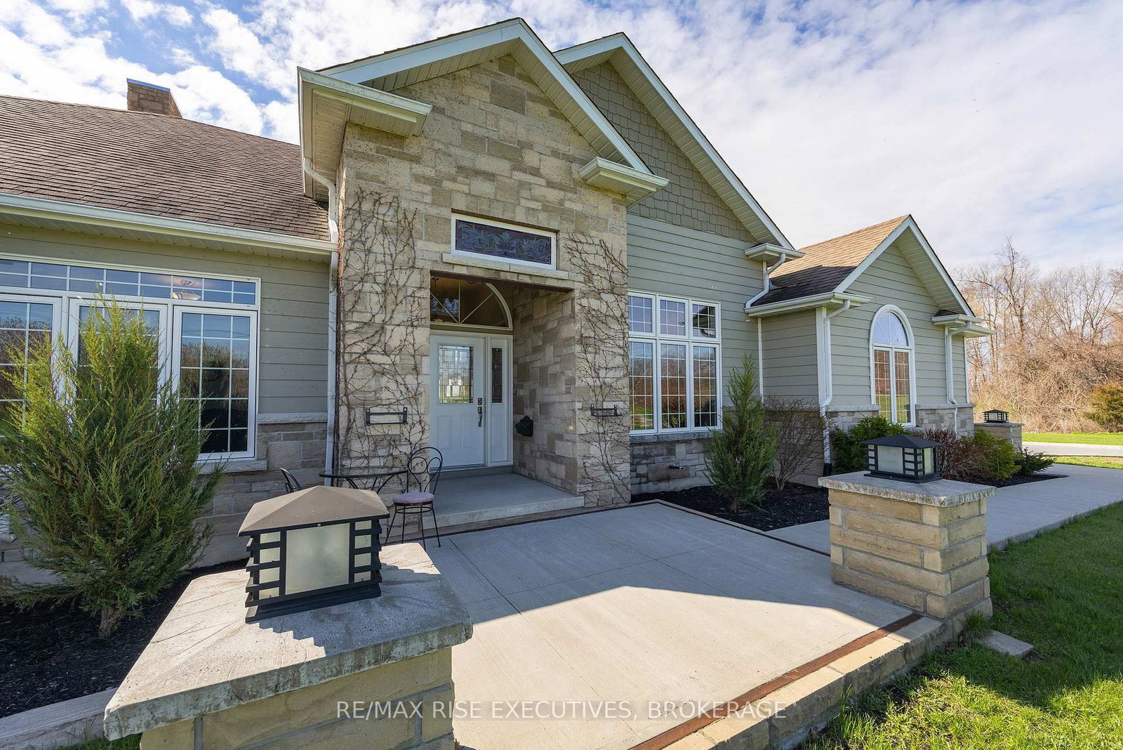 255 Good Friend Drive • Gananoque, ON photo 3