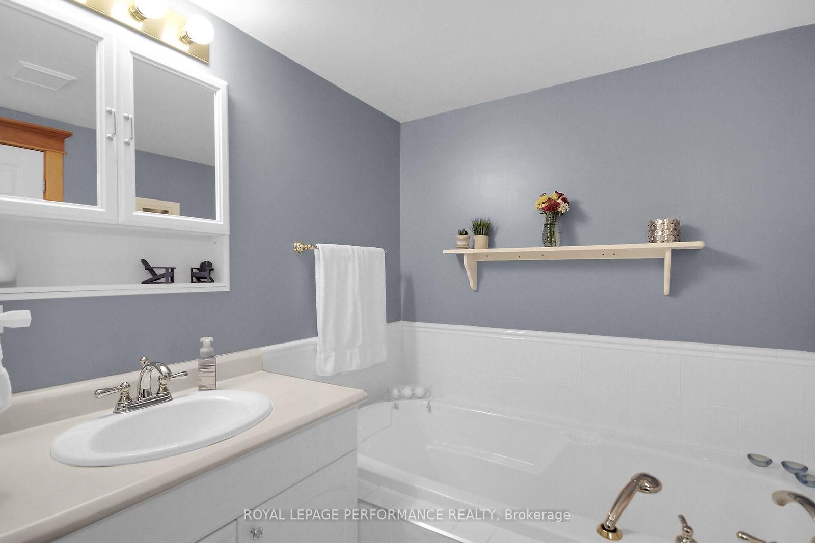9374 Marvelville Road • Metcalfe, ON photo 23