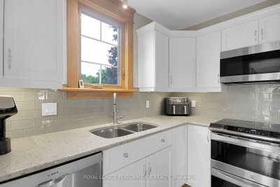 9374 Marvelville Road • Metcalfe, ON photo 9