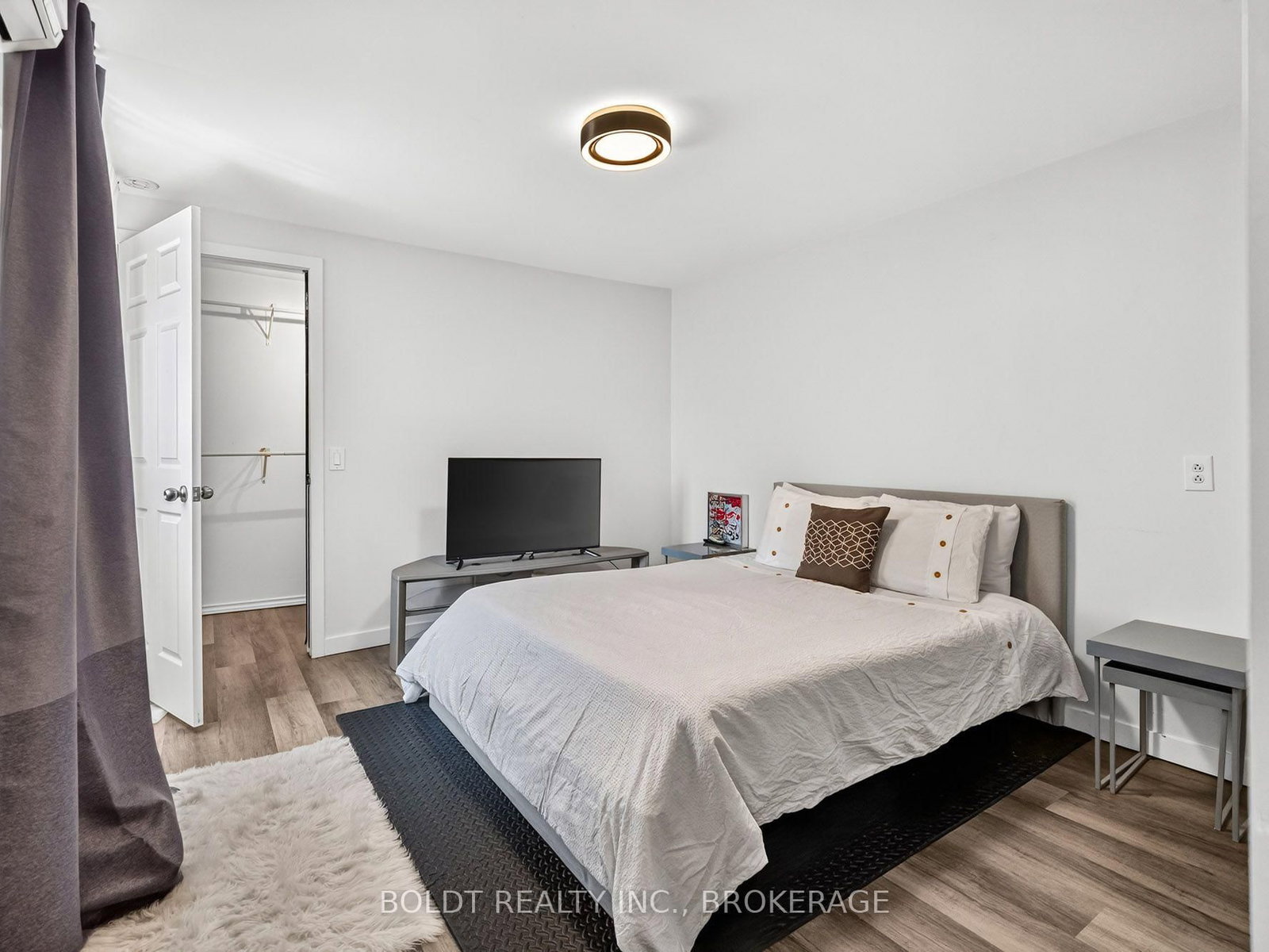 642 PENNER Road • Niagara-on-the-Lake, ON photo 16