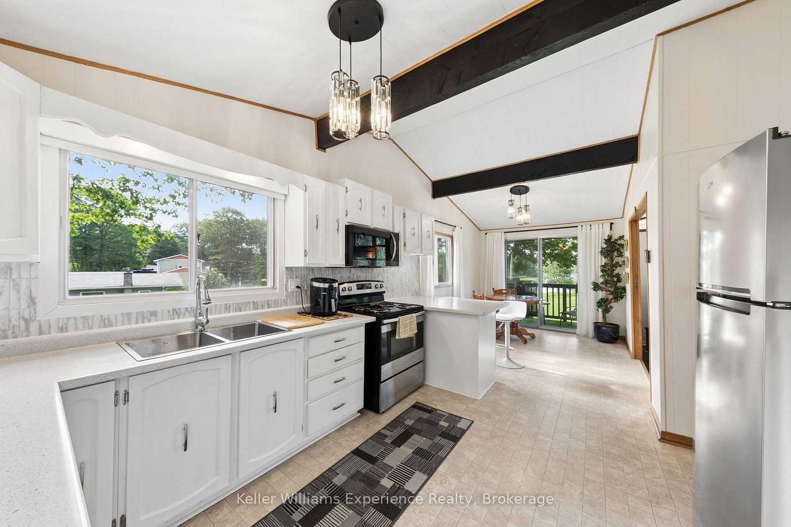 118 Heath Valley Trail • Georgian Bay, ON photo 3