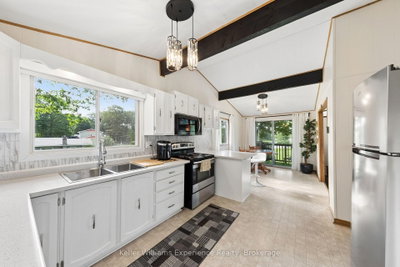 118 Heath Valley Trail • Georgian Bay, ON photo 3