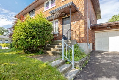 1020 RIDDELL Avenue S • Ottawa, ON photo 2