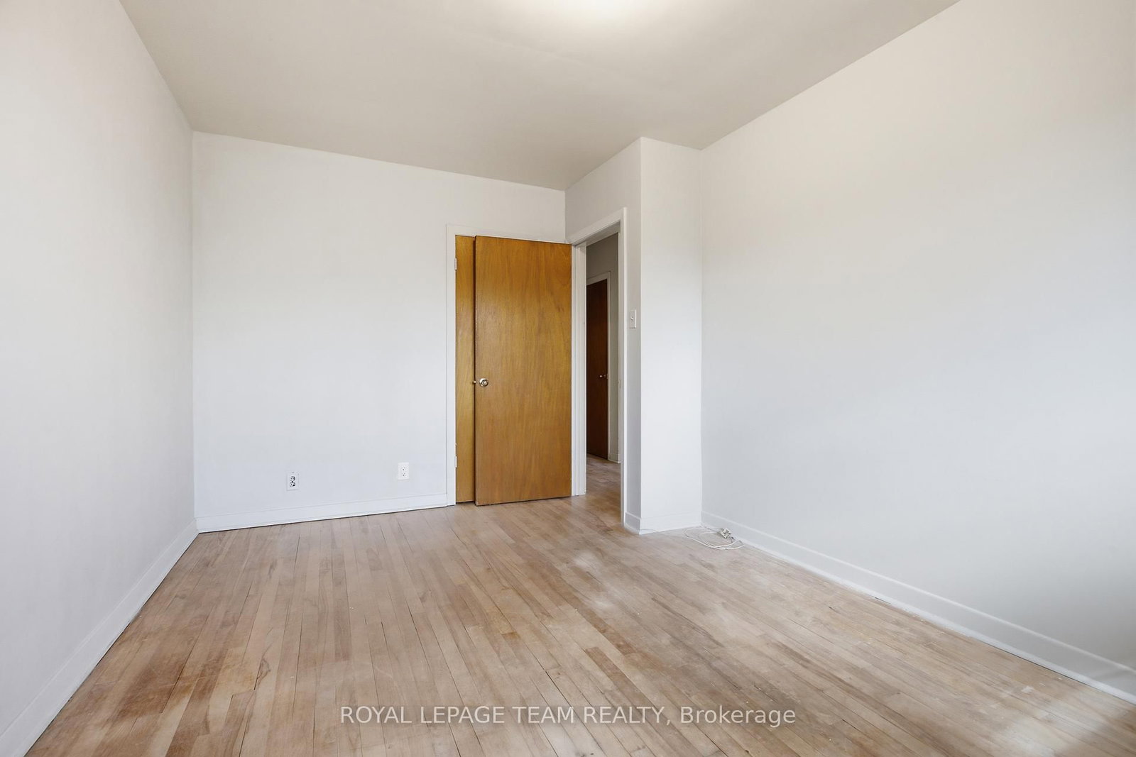 1020 RIDDELL Avenue S • Ottawa, ON photo 21