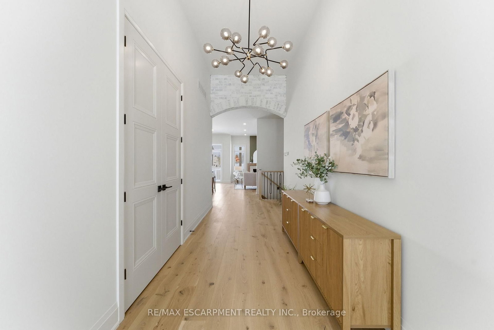 15 Oakley Drive • Niagara-on-the-Lake, ON photo 4