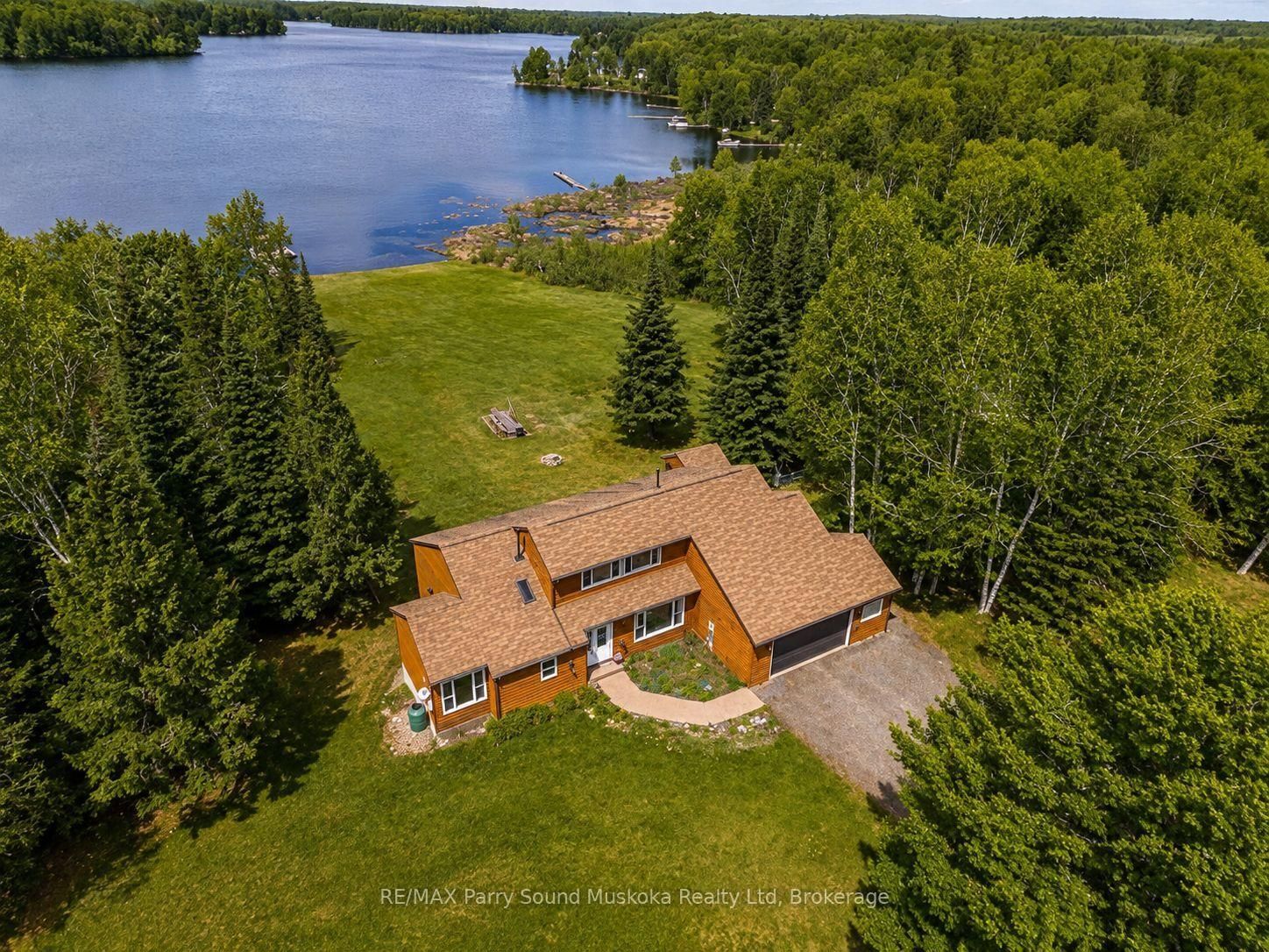 258 Lakeside Trail • Magnetawan, ON photo 3