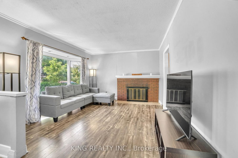 60 Eastman Avenue