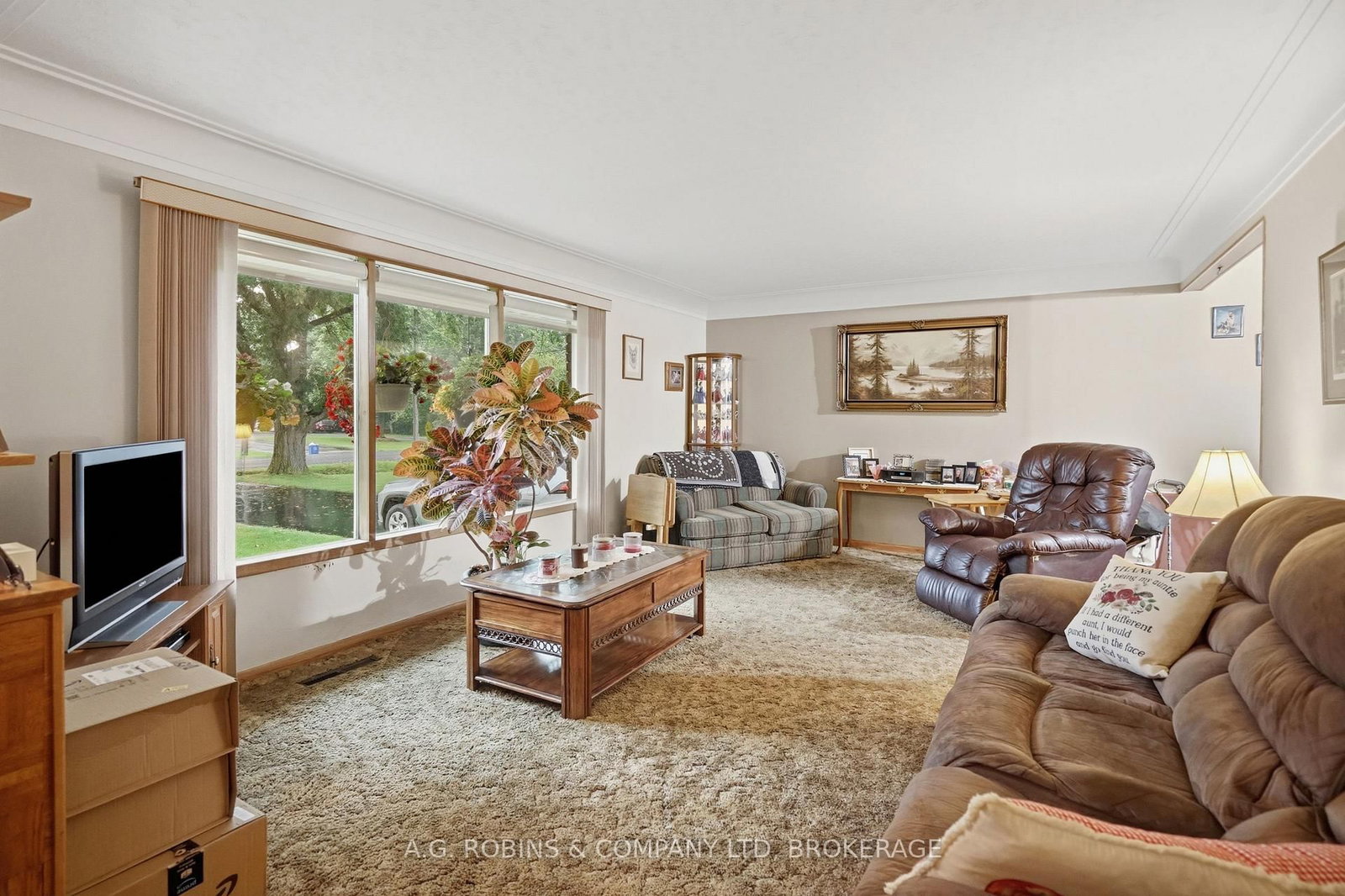 957 RIDGE Road • Welland, ON photo 12