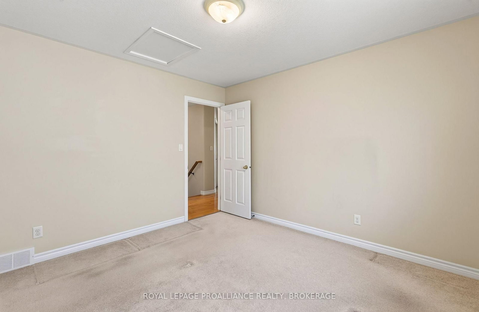 1097 Crossfield Avenue • Kingston, ON photo 13