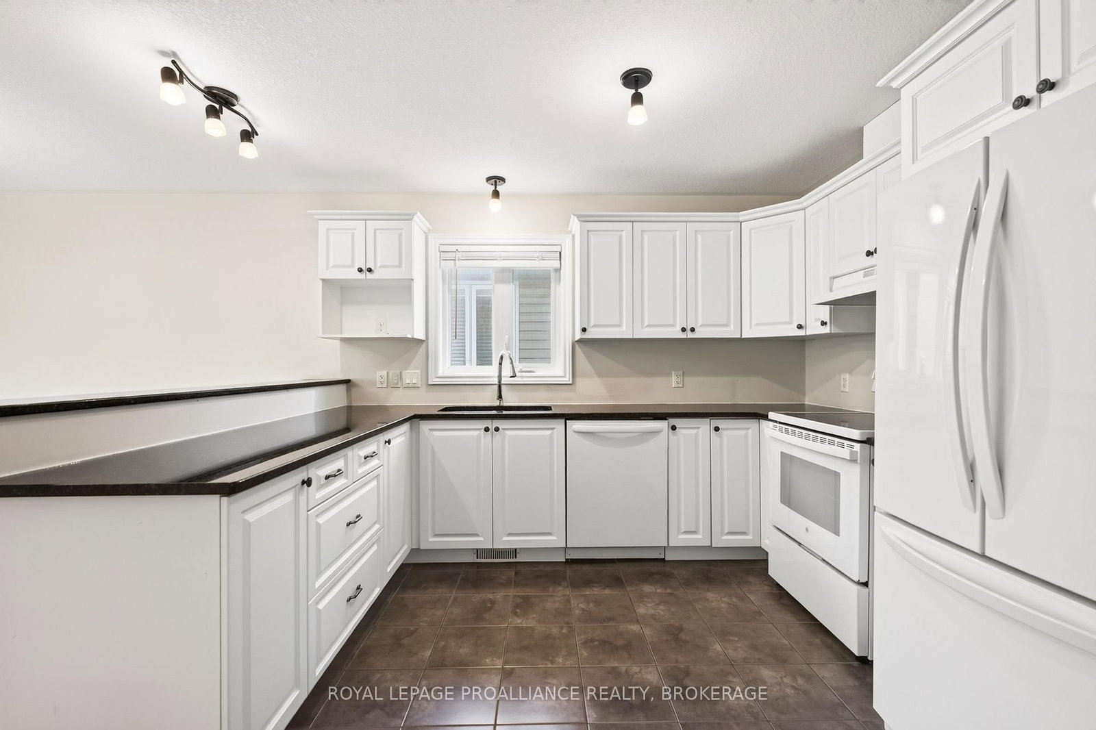 1097 Crossfield Avenue • Kingston, ON photo 17