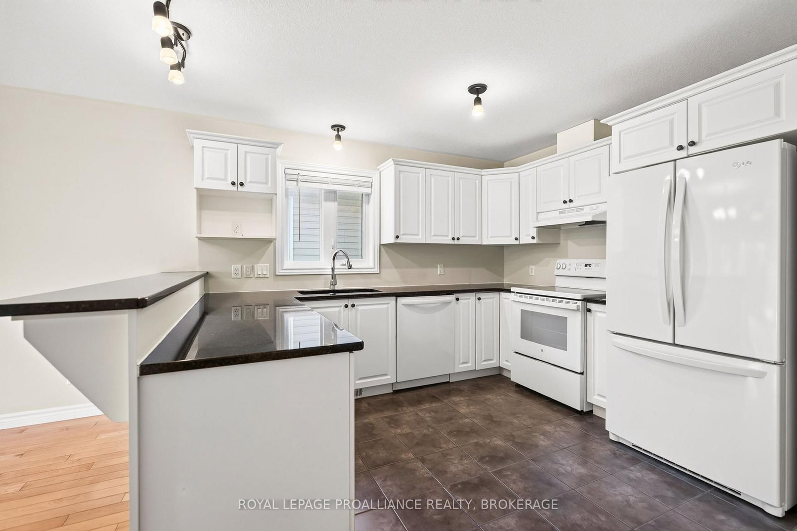 1097 Crossfield Avenue • Kingston, ON photo 25