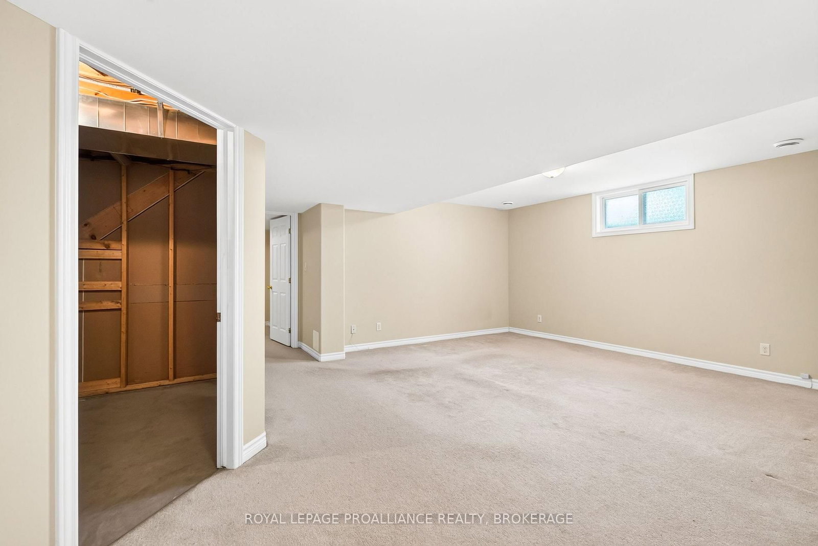 1097 Crossfield Avenue • Kingston, ON photo 40