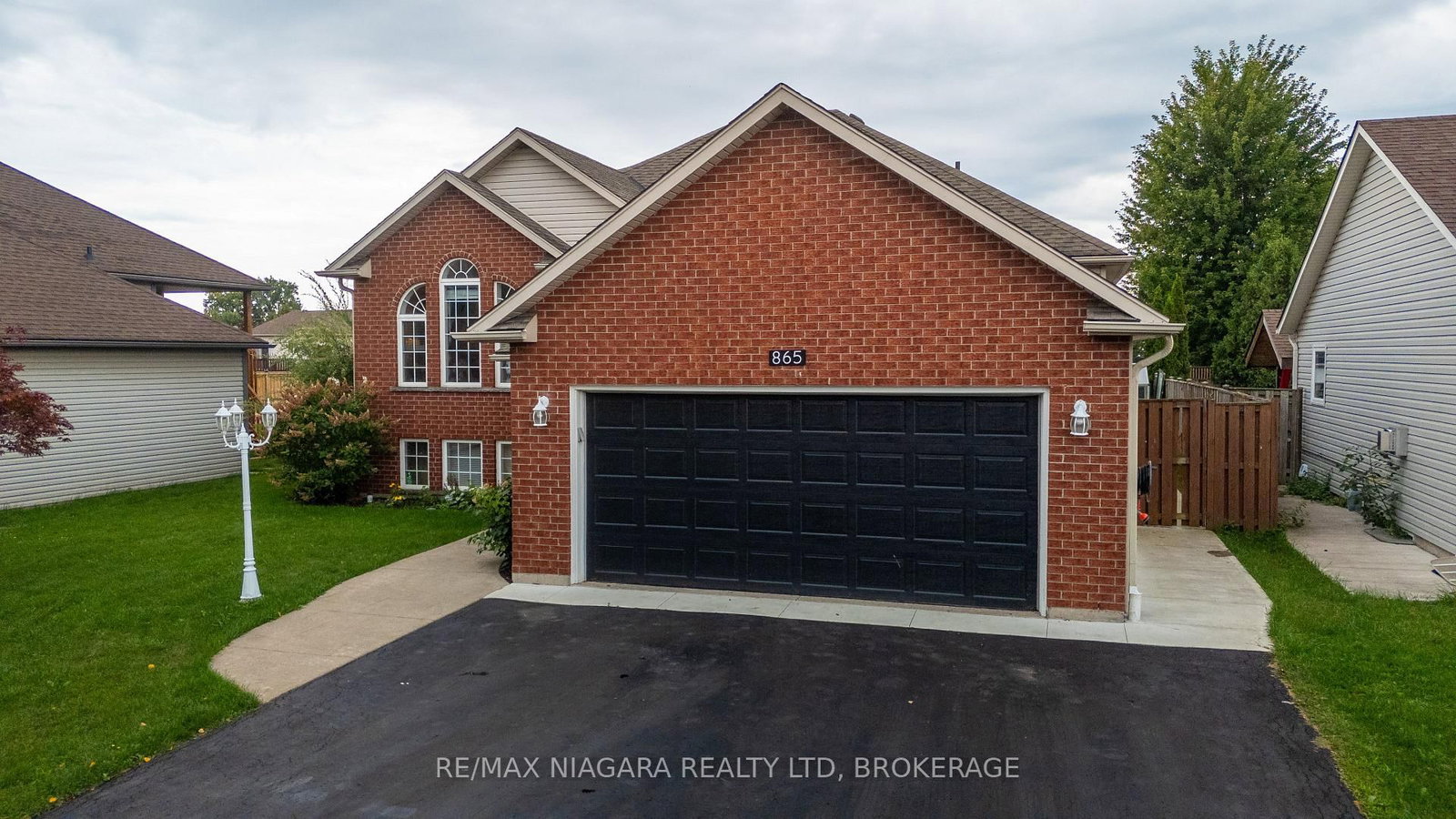 865 Canada Drive • Fort Erie, ON photo 2