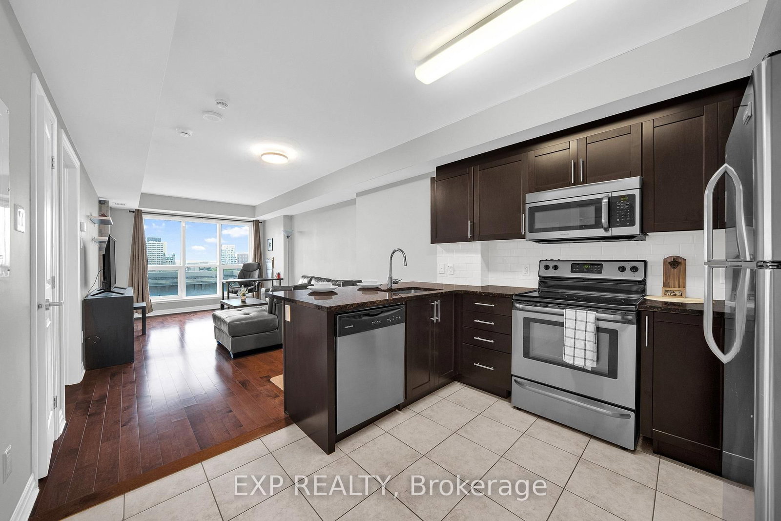 195 Besserer Street • #1405 • Ottawa, ON photo 8