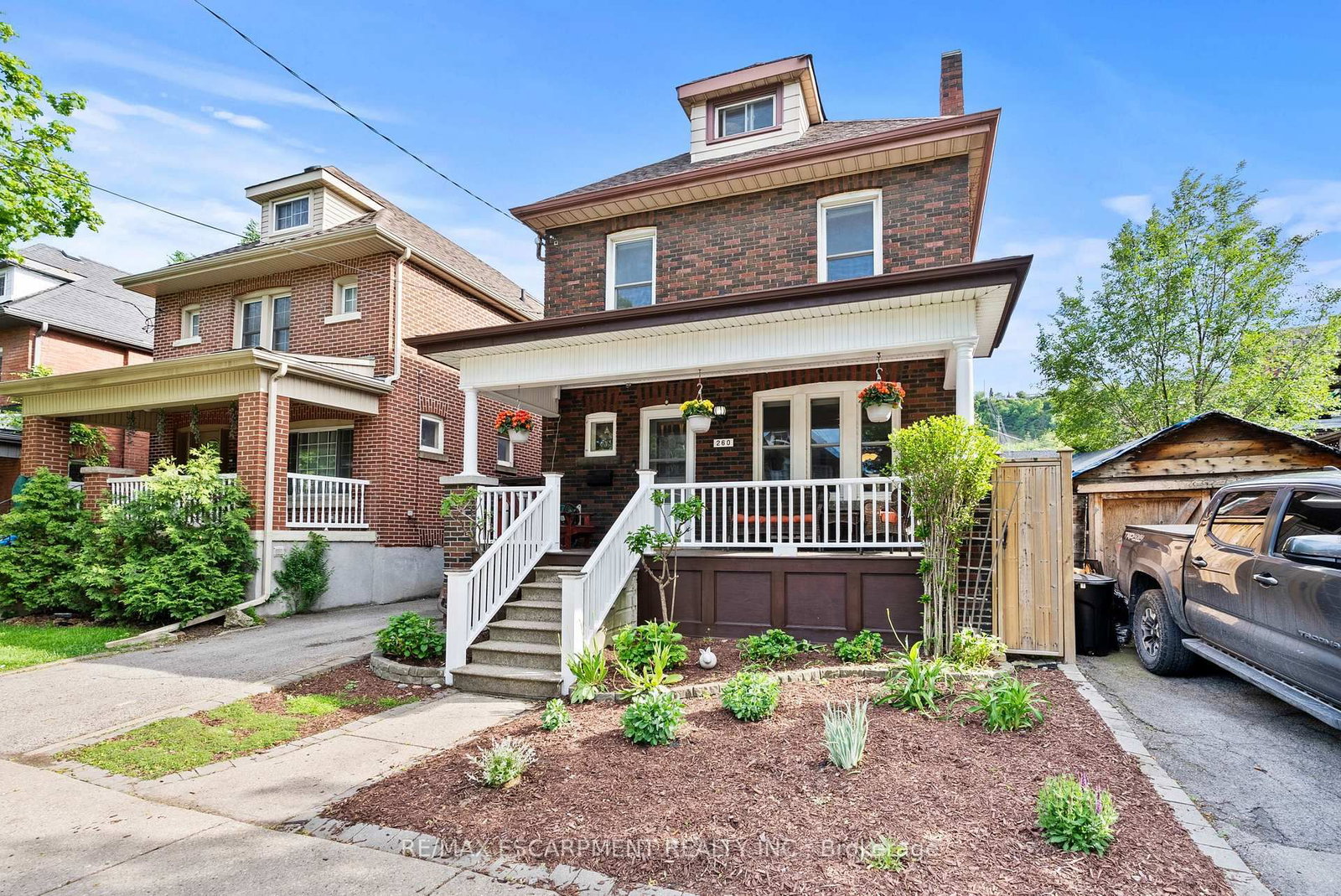 260 STINSON Crescent • Hamilton, ON photo 3
