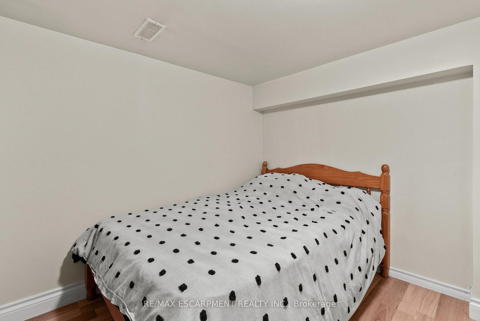260 STINSON Crescent • Hamilton, ON photo 35