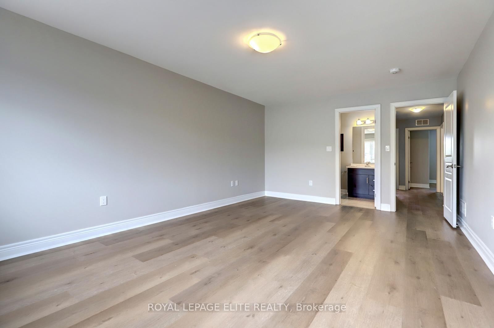 8025 COLE Court • Niagara Falls, ON photo 18