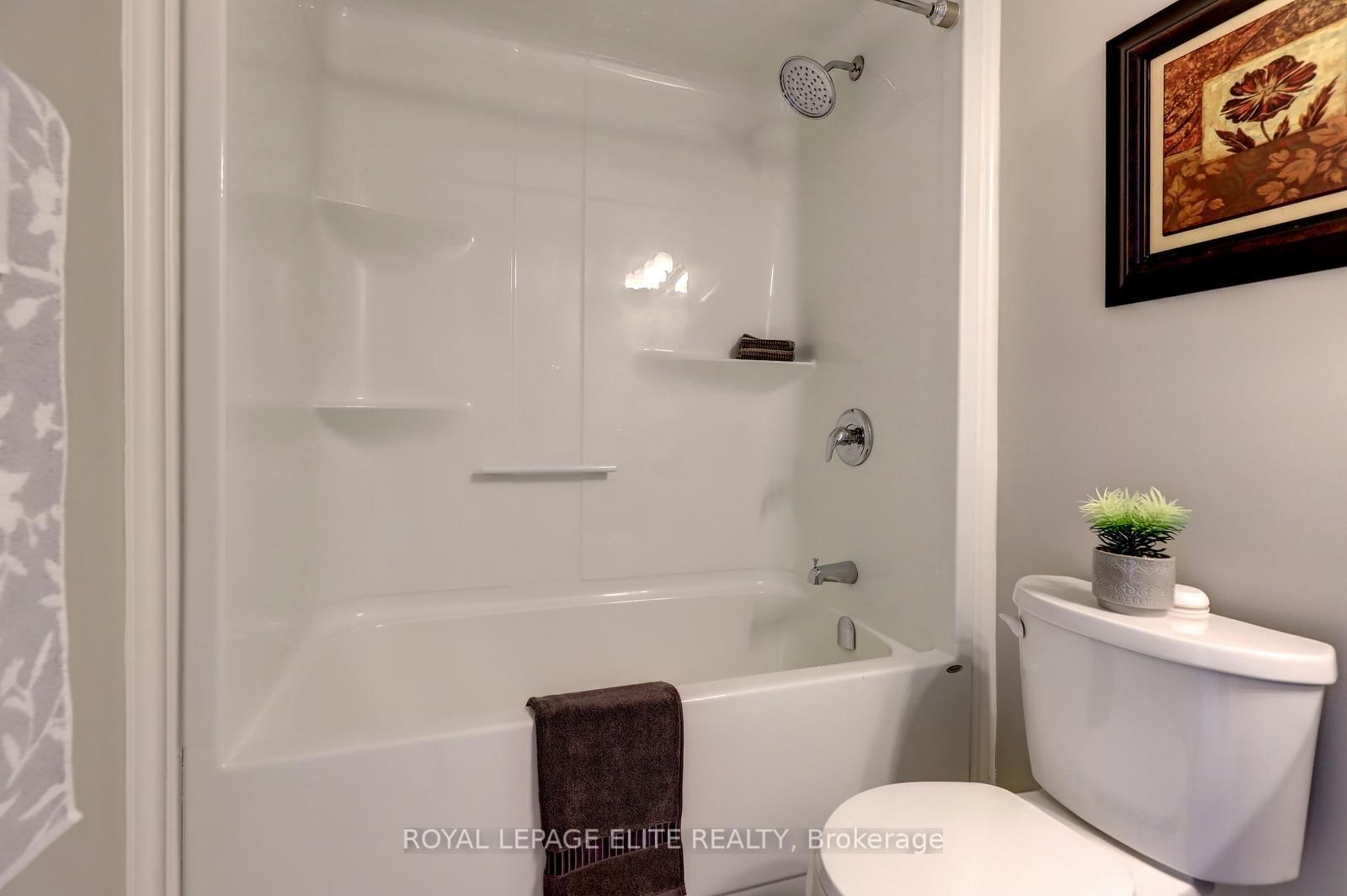 8025 COLE Court • Niagara Falls, ON photo 20